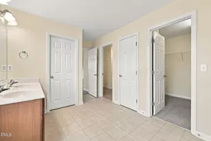 132 Jasper Point Dr, Holly Springs, NC 27540 - Photo 32