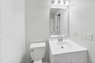 906 Statler Dr, Durham, NC 27703 - Photo 10