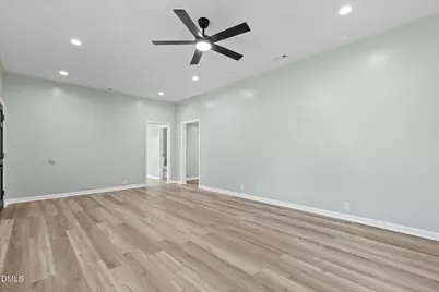 409 W Dr. Martin Luther King Jr. Way, Selma, NC 27576 - Photo 4