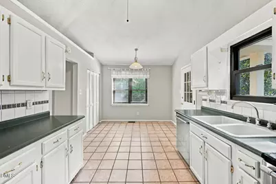 5609 Groomsbridge Court, Raleigh, NC 27612 - Photo 18