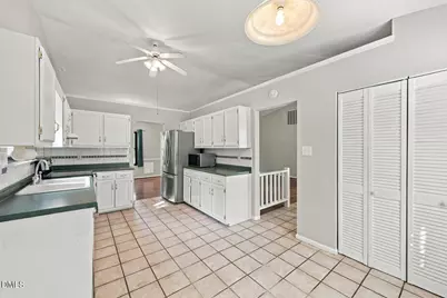 5609 Groomsbridge Court, Raleigh, NC 27612 - Photo 16