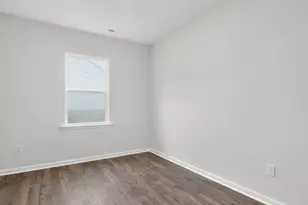 239 Pisgah St, Sanford, NC 27330 - Photo 6