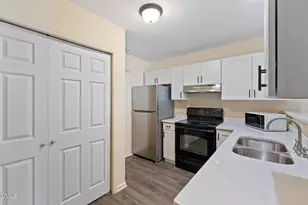 2714 Big Oak St, Raleigh, NC 27610 - Photo 16