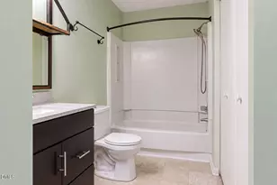 121 Westview Dr, Carrboro, NC 27510 - Photo 10