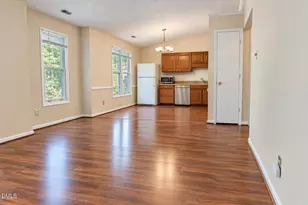 121 Westview Dr, Carrboro, NC 27510 - Photo 6