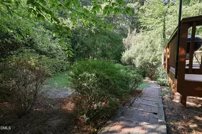 6305 Lakeway Drive, Raleigh, NC 27612 - Photo 38