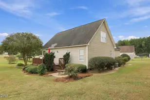 214 Fred McLeod Ln, Coats, NC 27521 - Photo 46