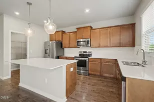 473 W Copenhaver Dr, Clayton, NC 27527 - Photo 8
