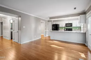 6424 Meadow View Dr, Raleigh, NC 27609 - Photo 12