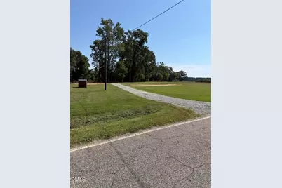 1528 Micro Road W, Selma, NC 27576 - Photo 6