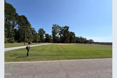 1528 Micro Road W, Selma, NC 27576 - Photo 4