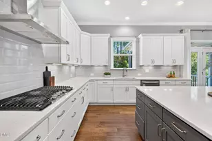 240 Keythorpe Ln, Cary, NC 27519 - Photo 14