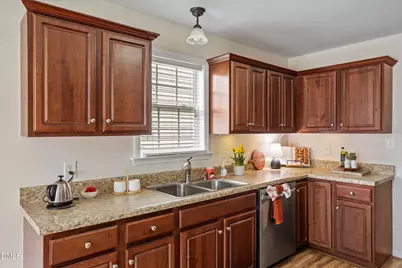 113 Gatwick Court, Clayton, NC 27520 - Photo 18