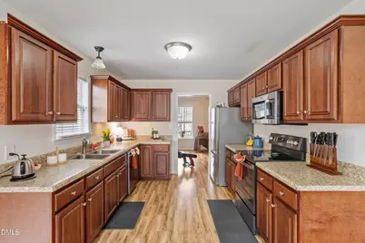 113 Gatwick Court, Clayton, NC 27520 - Photo 16
