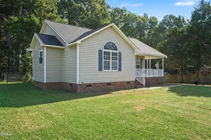 131 Carrie Dr, Archer Lodge, NC 27527 - Photo 4