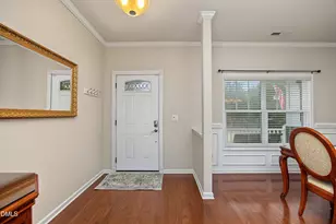 417 Field Glow Ln, Apex, NC 27539 - Photo 6