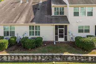 9320 Lennox Laurel Cir, Raleigh, NC 27617 - Photo 36