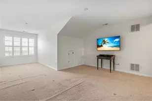 9320 Lennox Laurel Cir, Raleigh, NC 27617 - Photo 30
