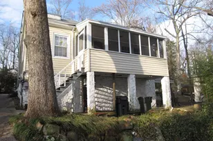 38 Davie Cir, Chapel Hill, NC 27514 - Photo 2