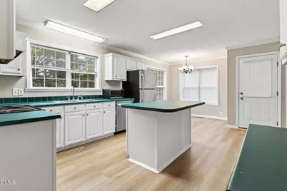 129 Wilshire Lane, Four Oaks, NC 27524 - Photo 6