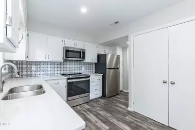 709 E E Millbrook Road, Raleigh, NC 27609 - Photo 10