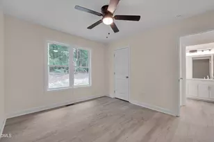 2452 Gardner Holt Rd, Burlington, NC 27215 - Photo 30