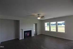 188 Margot Manor Dr, Benson, NC 27504 - Photo 2