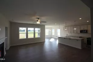 188 Margot Manor Dr, Benson, NC 27504 - Photo 4