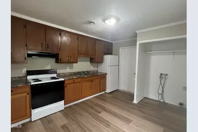 505 E Elizabeth Street, Selma, NC 27576 - Photo 4