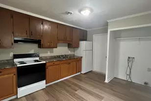 505 E Elizabeth St, Selma, NC 27576 - Photo 4