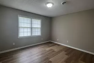 505 E Elizabeth St, Selma, NC 27576 - Photo 6
