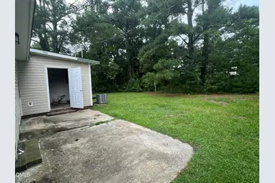 505 E Elizabeth Street, Selma, NC 27576 - Photo 10