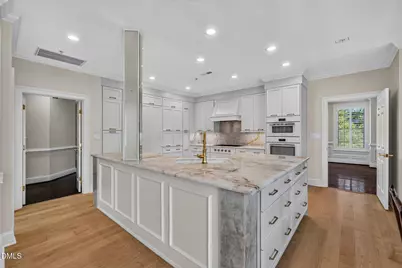 2801 Glenwood Gardens Lane #203, Raleigh, NC 27608 - Photo 26