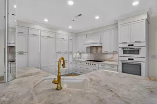 2801 Glenwood Gardens Ln, Raleigh, NC 27608 - Photo 1