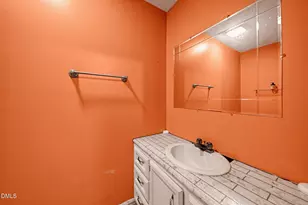 1800 Haskett Rd, Kinston, NC 28501 - Photo 14