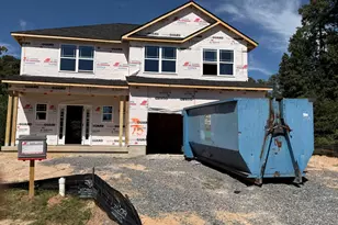 623 Melrose Ct, Sanford, NC 27330 - Photo 2