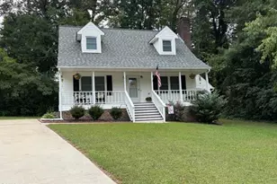 111 Fox Run, Henderson, NC 27536 - Photo 1