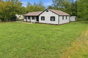 321 Rippling Stream Rd, Durham, NC 27704 - Photo 2