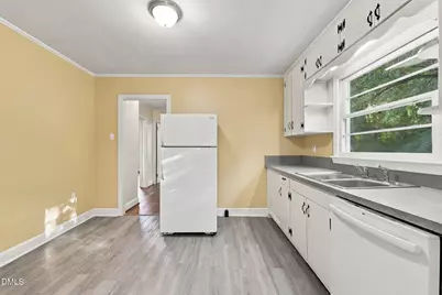 132 N Randolph Street, Liberty, NC 27298 - Photo 6