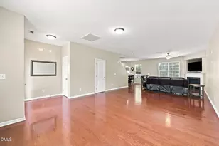 1103 Southwind Ct, Mebane, NC 27302 - Photo 6