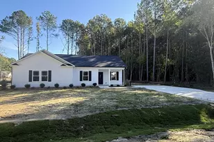 602 E Goldsboro St, Kenly, NC 27542 - Photo 1