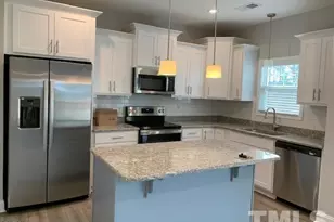 59 Greenview St, Clayton, NC 27520 - Photo 2