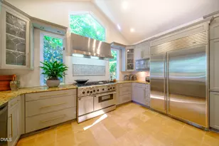 2140 N Lakeshore Dr, Chapel Hill, NC 27514 - Photo 16