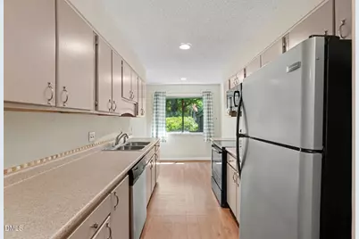 206 Ridge Trail, Chapel Hill, NC 27516 - Photo 4