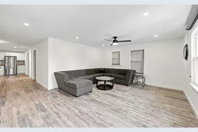 1621 N Park Avenue, Burlington, NC 27217 - Photo 6