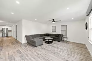 1621 N Park Ave, Burlington, NC 27217 - Photo 6