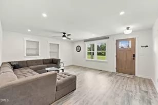 1621 N Park Ave, Burlington, NC 27217 - Photo 4