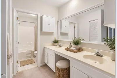 112 Mossbark Lane, Chapel Hill, NC 27514 - Photo 10