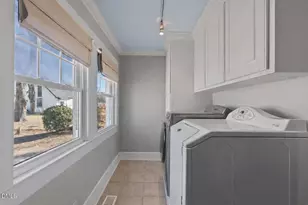 604 W Divine St, Dunn, NC 28334 - Photo 24