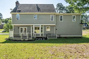 513 Richmond Dr, Sanford, NC 27330 - Photo 2